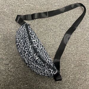 Apana Belt Bag